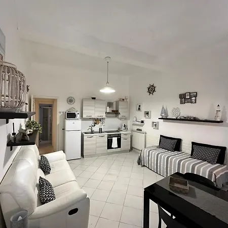 شقة La Casa Di Andreina مونتيروسّو ال ماري